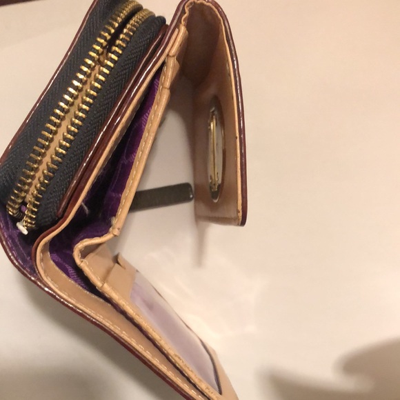 Kate Spade New York Croc Embossed Patent Leather Wallet Trifold ID Coin Bill CC - Picture 9 of 10